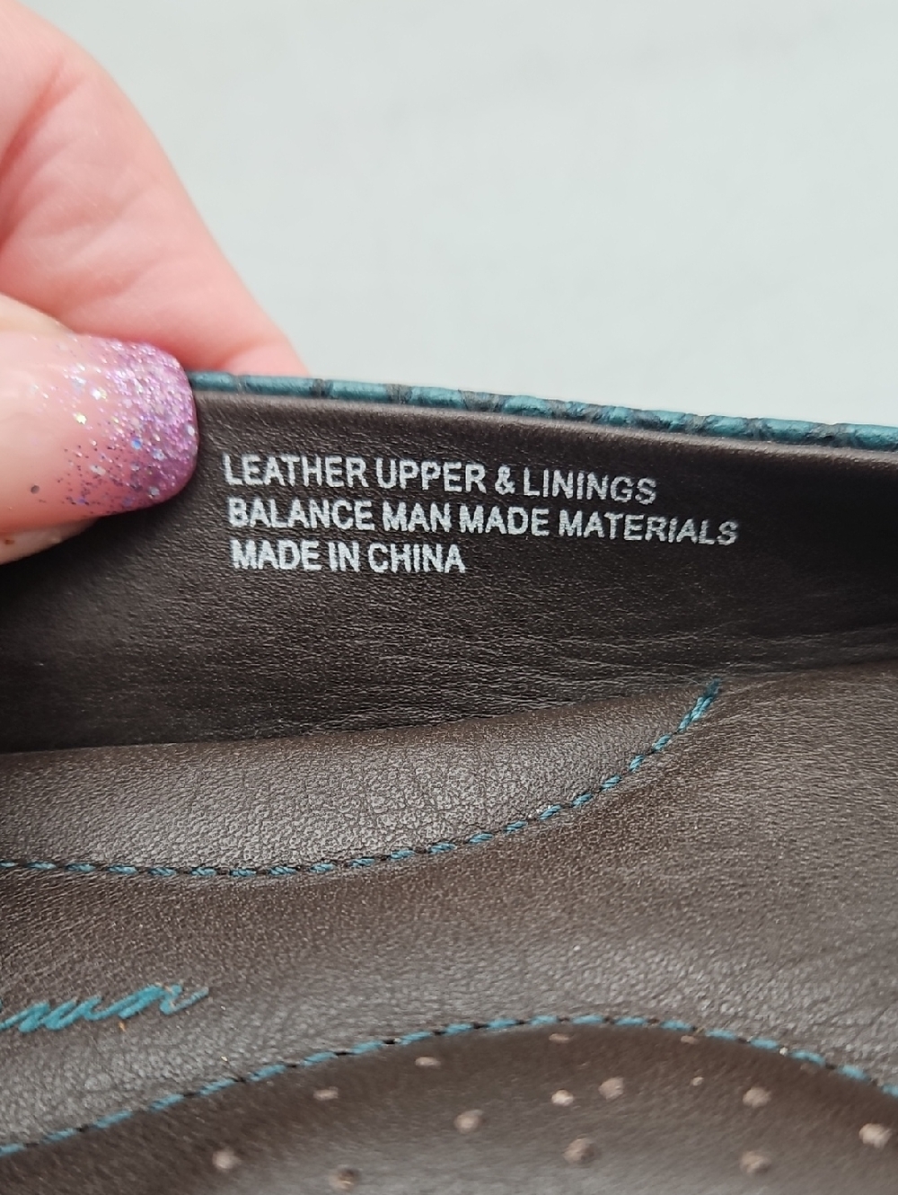 BORN Size 7.5 Teal Textured Leather Ballet Flats Shoes Slip On - Picture 7 of 12